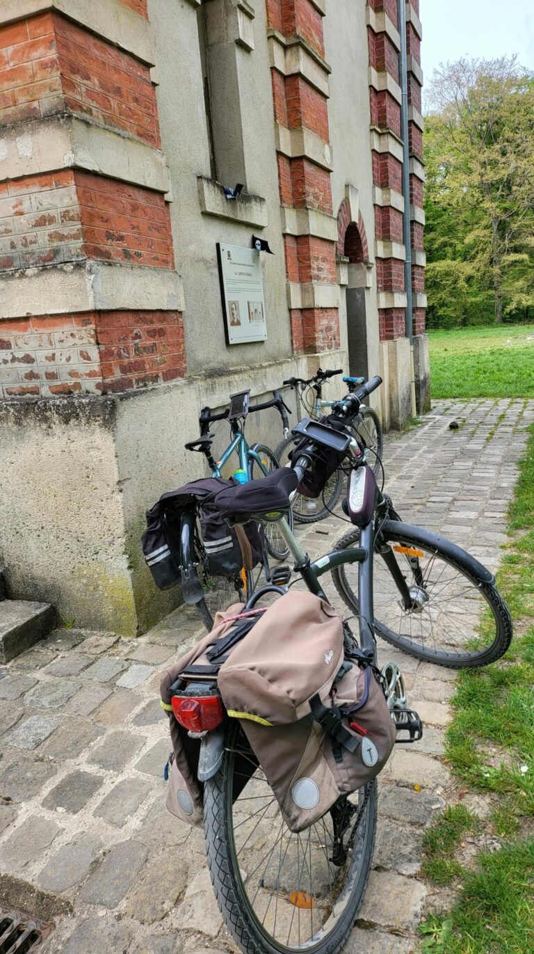 une-cyclo-sur-la-seine