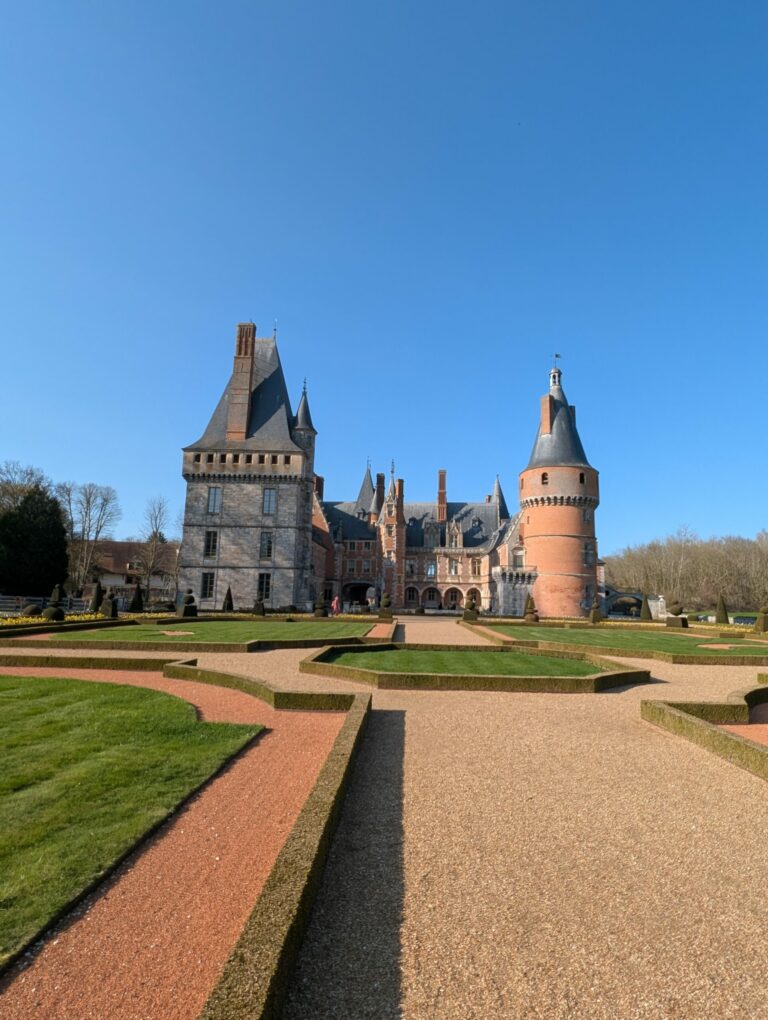 le château et jardins à la française