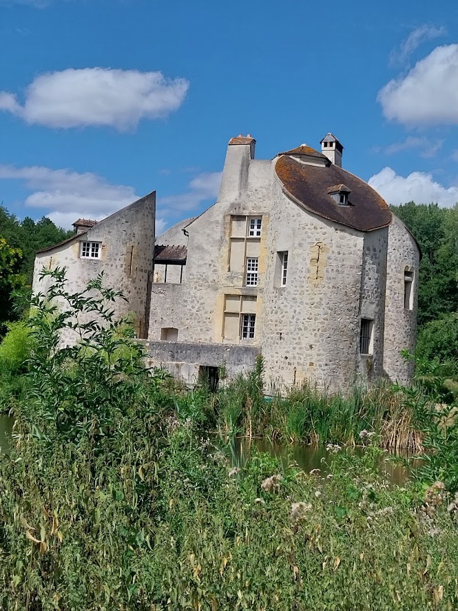 Le château de la Chasse Copyright Serge Prigent